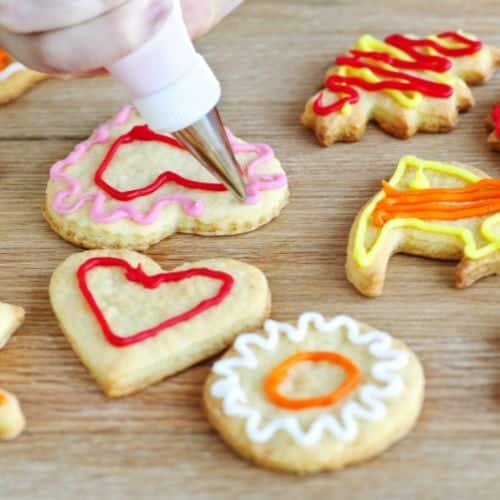 bake and decorate cookies